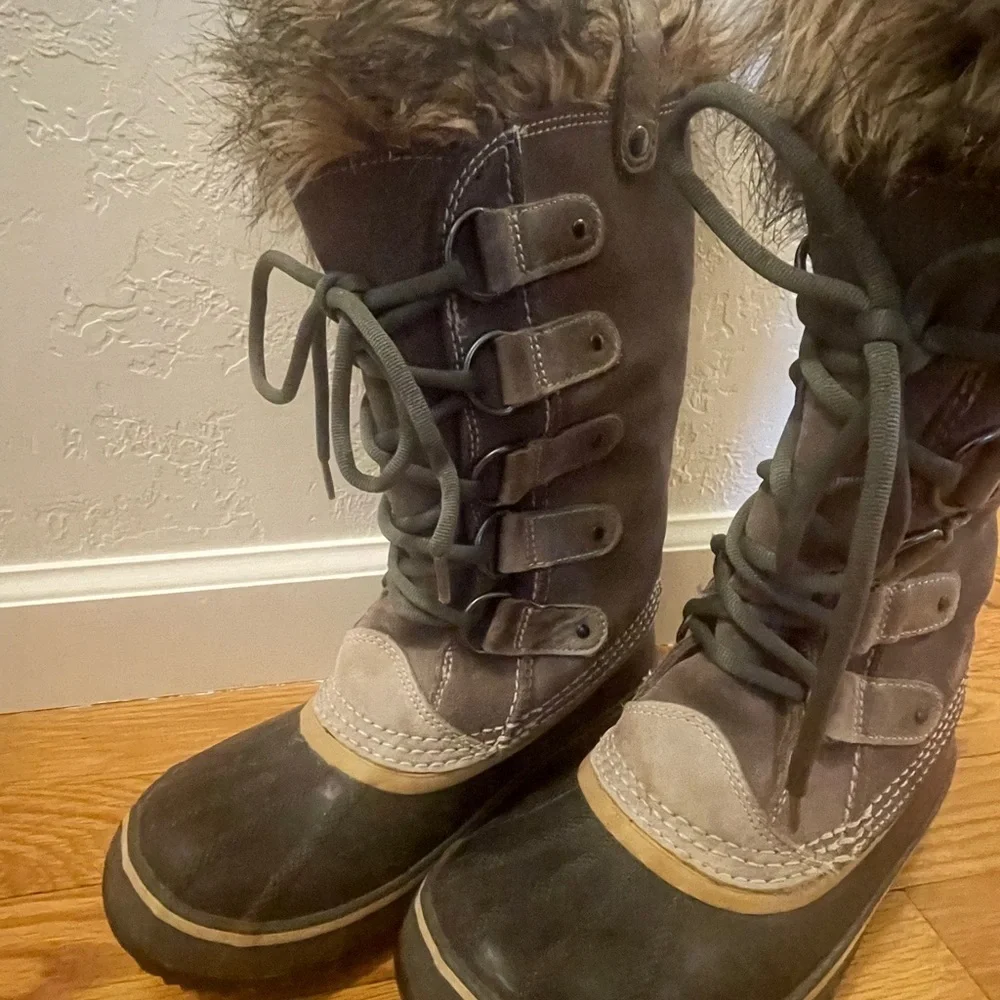 Sorel Joan of Arctic‎ Snow Boots Winter Grey sz 7 Woman